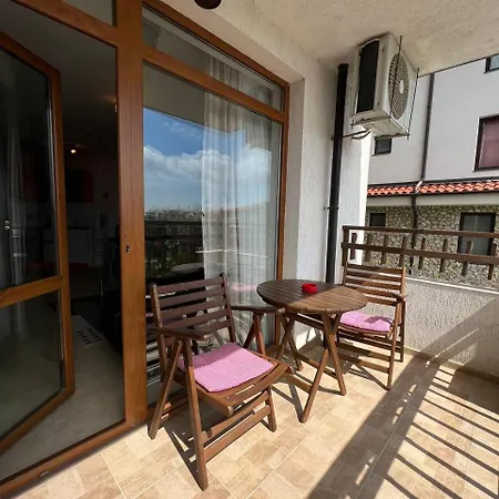 Lovely And Nice Furnished 3 In Fregata Daire Sveti Vlas
