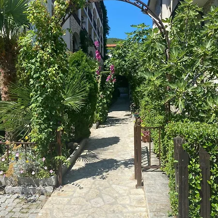 Lovely And Nice Furnished 3 In Fregata * Sveti Vlas
