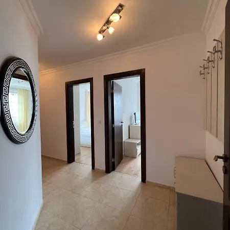 Daire Lovely And Nice Furnished 3 In Fregata